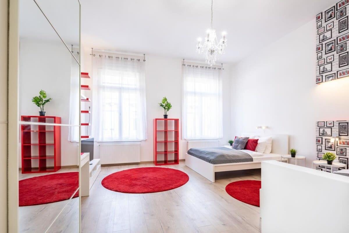 Super Central Convenient Apartment Boedapest Buitenkant foto
